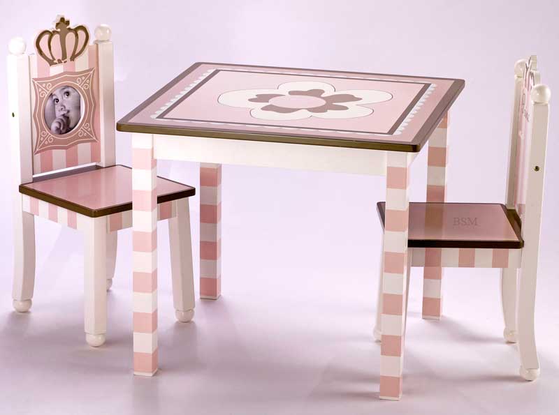 7379-866 Daniella Collection Table and Chairs