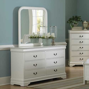 Item # 159DR 6 Drawer Dresser - *Mirror Sold Separately*
<br><br>Cottage Style 6 Drawer Dresser in a white finish and metal glides<br><br>